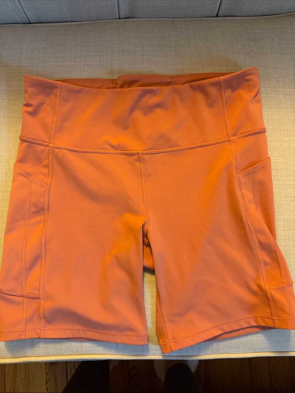 Athleta Women's Ultimate Stash 7” Shorts